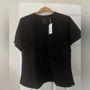 NWT Casma Slim Scrub Top
